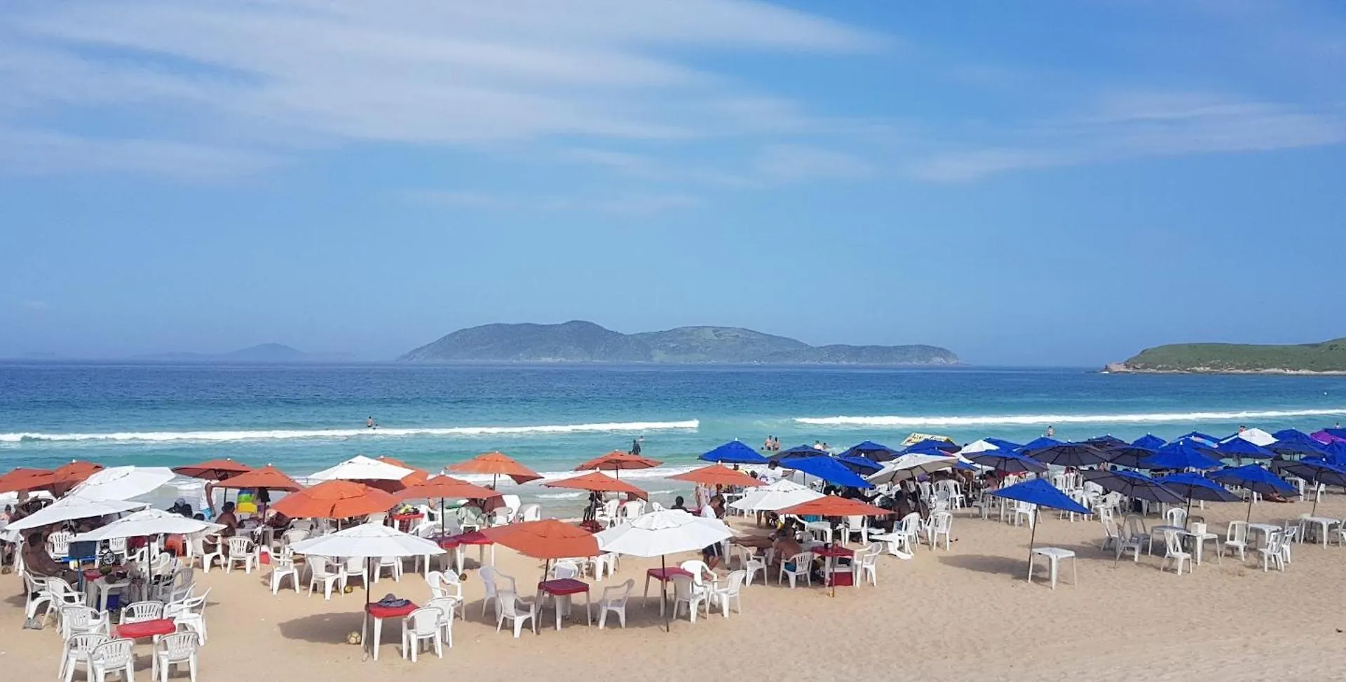 Casa Triplex Com Piscina 50M Da Praia Do Pero 3 Suites + Banheiro Social Cabo Frio